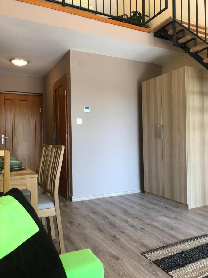 Castellum Apartmanhaz Gyula Buitenkant foto
